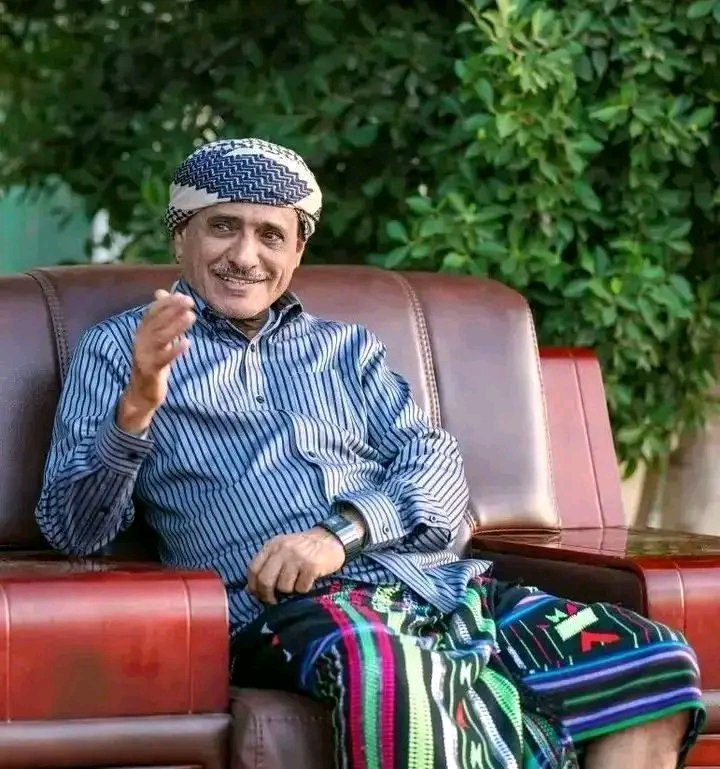 9ebsm's tweet photo. نشوف كم جنوبيين في صفحتي يفتخرو بجنرال حضرموت العسكري #فرج_سالمين_البحسني.
حفظه الله ورعاه
الرجال الشامخ والقائد الذي لا يقبل الذل او الانكسار https://t.co/uK4CGGHLkB