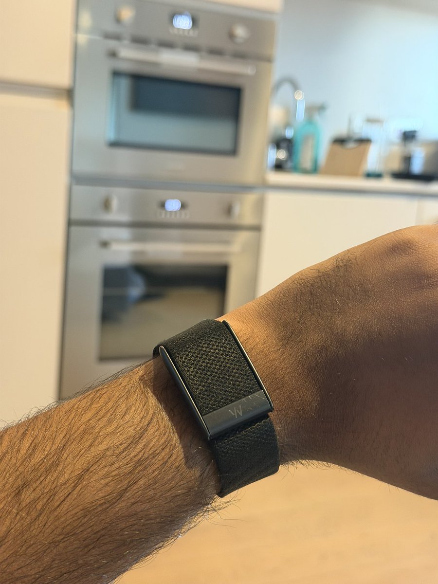 hackyguru's tweet photo. exiting whoop after 18 months.

kept the strap, ditched the subscription. it now runs fully local on zhoop (my fork of noop). no fluff metrics, my data stays on my phone.

ai killed vendor lock-in. https://t.co/MaTtECilkl