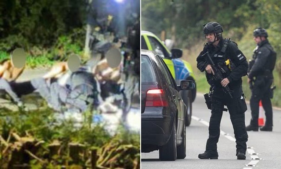 UnsealedTruthHQ's tweet photo. 🚨BREAKING: The brave farmer who called police over the terrorists at RAF Fairford says she is "100% certain" she saw 8-10 men, not just the 5 that have been arrested, adding that authorities haven't even spoken her to ask what she saw

I believe her. This is a massive coverup. https://t.co/P29OvjWnlK