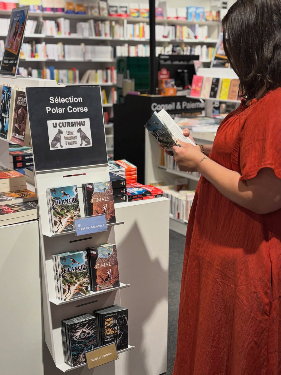 CollardIsa9558's tweet photo. Rencontre avec Olivier Collard, FNAC ATRIUM AJACCIO le 3 octobre à partir de 15 heures. Il y sera question de polar corse, noir rural et nature writing. À ritruvacci l'amichi ! https://t.co/BtdbPuXGWk