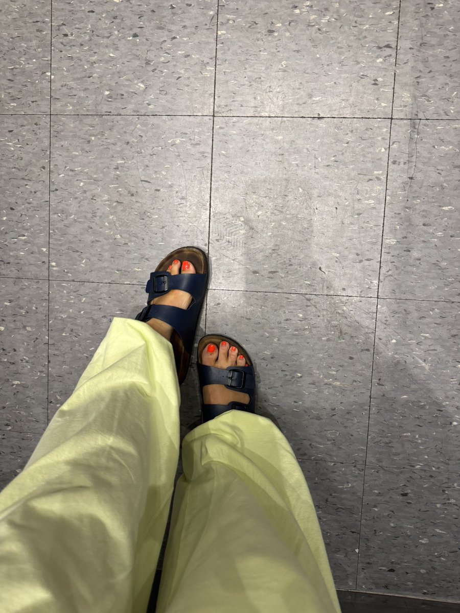 Barbieslocker's tweet photo. Toe prints go crazy!!! https://t.co/jcKI9rrB1K