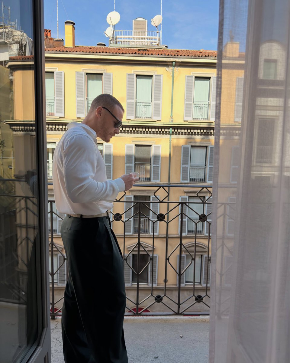 live__for_music's tweet photo. Pics from Kerem’s new instagram post 😍
#KeremBürsin https://t.co/CjzQJFGSjp