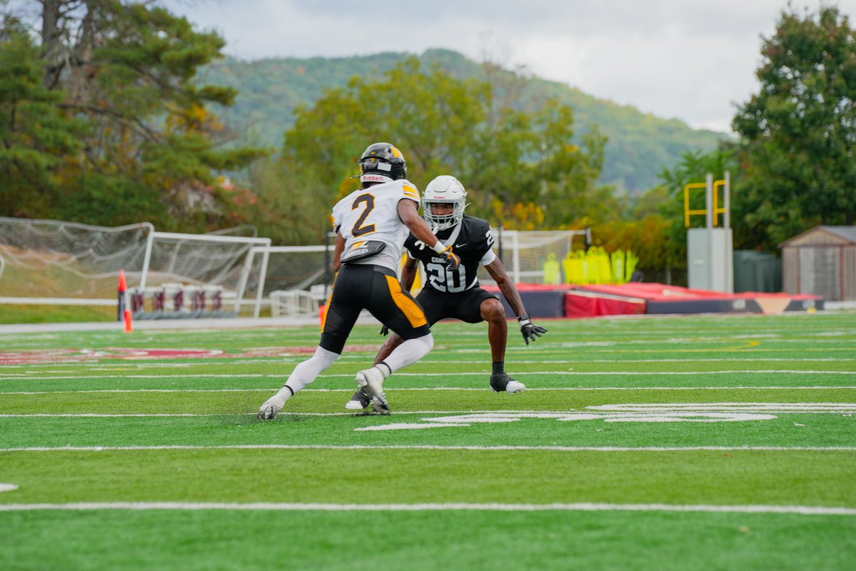 ean_ryans's tweet photo. I'm entering my name in the transfer portal January 2nd 2027. 
Last season stats:
- 22 Tackles
- 9 Pass Breakups
- 1 INT
Practice Film Available! https://t.co/uXTaMWZp8k