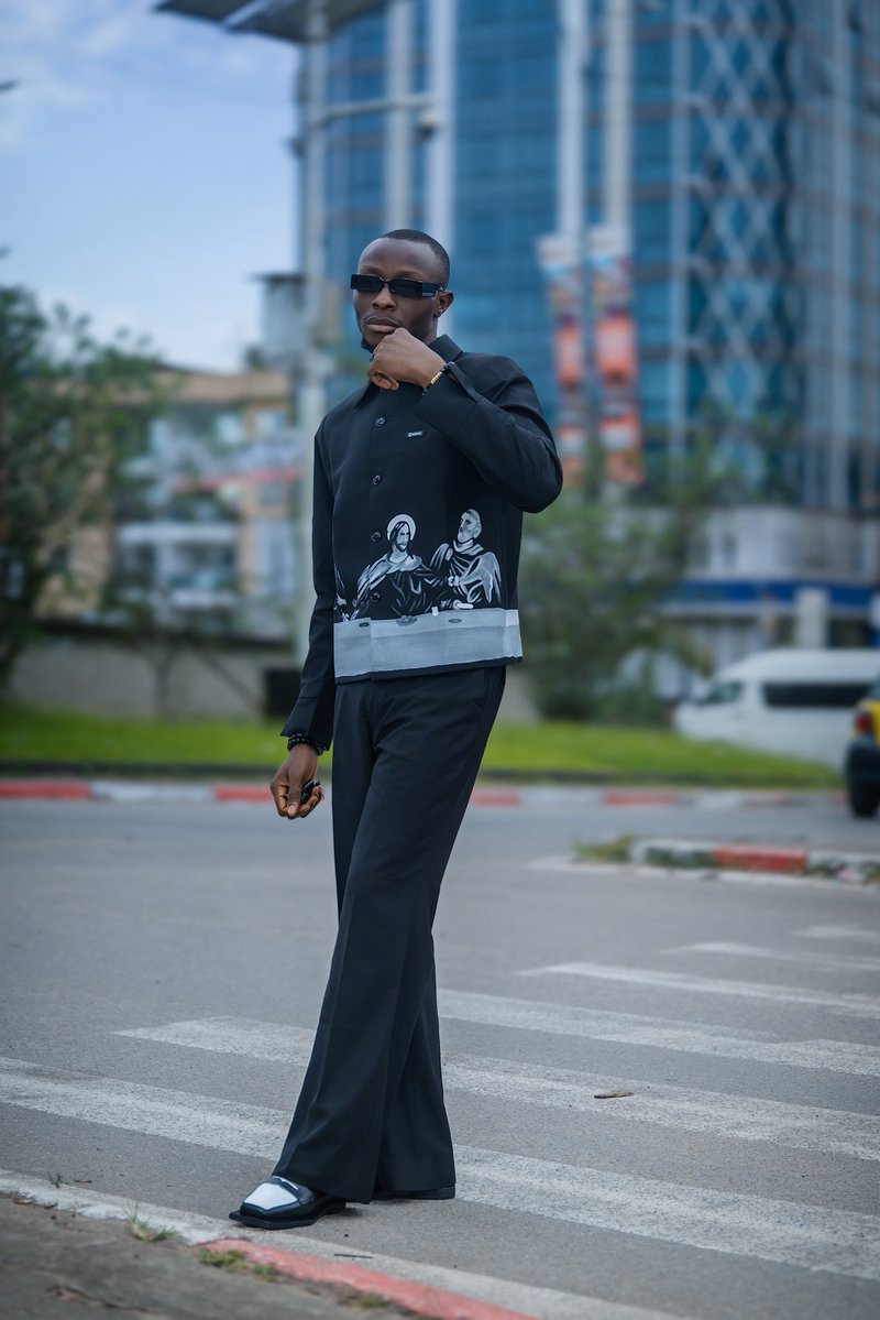 CalvinzCouture's tweet photo. 🚨��The BLOODLINE 

Ladies and Gentleman….
The details of the outfit is what we deliver 🙌

Always available for your customized designs✅

#Bloodline #BestStiches #FashionDesigner #CalvinzCouture https://t.co/oYfZyv8bH2