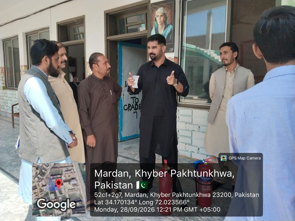 CivilMardan's tweet photo. 28/09/2026
Civil defence basic general training to students and staff of Educators school Mardan. https://t.co/syt1zrm9gN