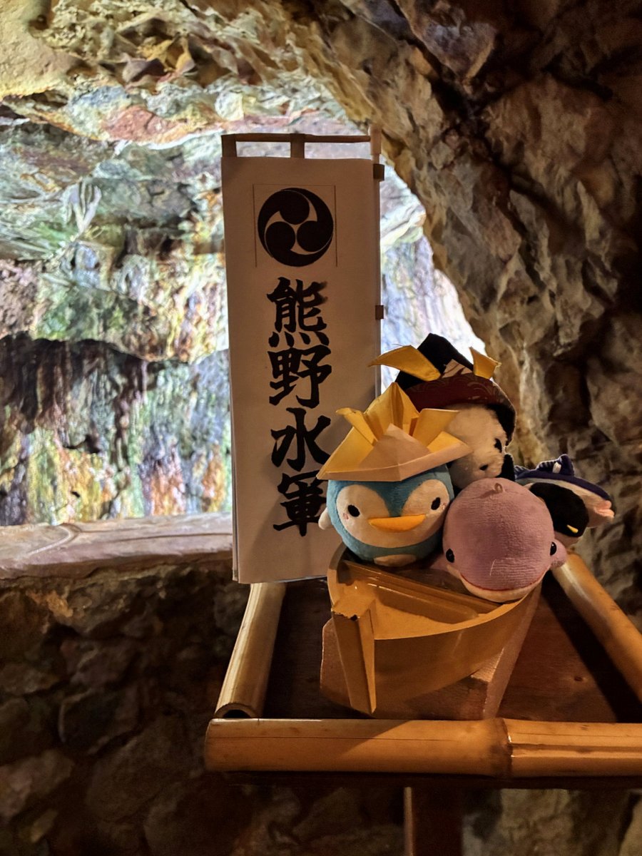 EpicZoo_'s tweet photo. 学校にある荷物全部持って帰ってきたけど疲れ果てて動けん https://t.co/Qt3QP776Qe