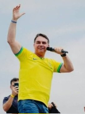 meioindep's tweet photo. 🚨AGORA: Pesquisa FUTURA aponta Flávio ‘atropelando’ Lula no 2º turno em SP

🟢 Flávio (PL): 50,9%
🔴 Ladrão (PT): 39% https://t.co/v33YAUiOFt