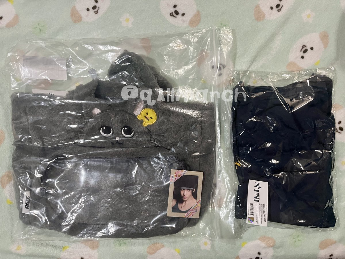 qillmarch's tweet photo. ขาย

เสื้อแอนตัน size 2 รอบพรี
- มือ 1
- 1,300฿

กระเป๋าโทน / วอนบิน
- แกะเช็ค ไม่เคยเอาออกนอกบ้าน ของครบ
- 1,400฿

ลดราคาได้อีกนิดหน่อยค่ะ
🛒 ค่าส่ง reg 40 / ems 60
https://t.co/toRDo6m6oB https://t.co/AmoAa2KMyt