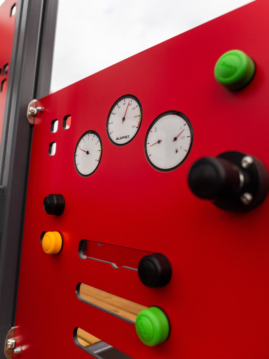 WHGA's tweet photo. Our new play area is officially complete! 🛝🚁

We’re excited to welcome our brand-new helicopter-themed play area, right by the restaurant. Perfect for keeping the little ones entertained while you sit back, relax and enjoy the airport atmosphere! ☕️✈️

#ameliasbarandrestaurant https://t.co/ZniW5qJaVi