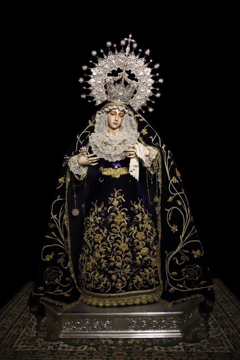 aceituneros_utr's tweet photo. Un gesto de especial significado con motivo de la próxima efeméride que une ambas advocaciones en torno a una celebración tan solemne y esperada.

#aceitunerosdeutrera https://t.co/Woz6usXbxv