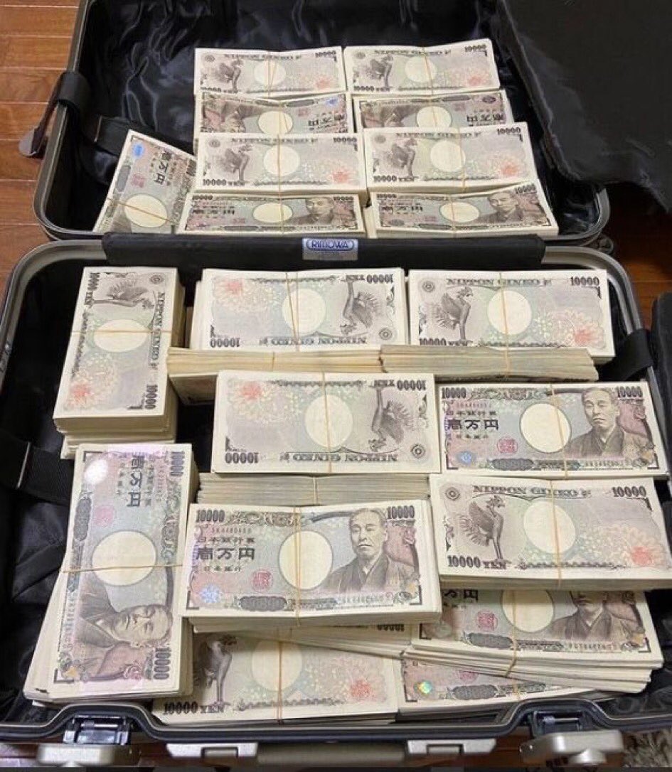 Rubyolso4a's tweet photo. あのさぁ・・・

月いくらあれば生活できるの？

①40万
②80万
③もっと https://t.co/Le5qhS6IrP
