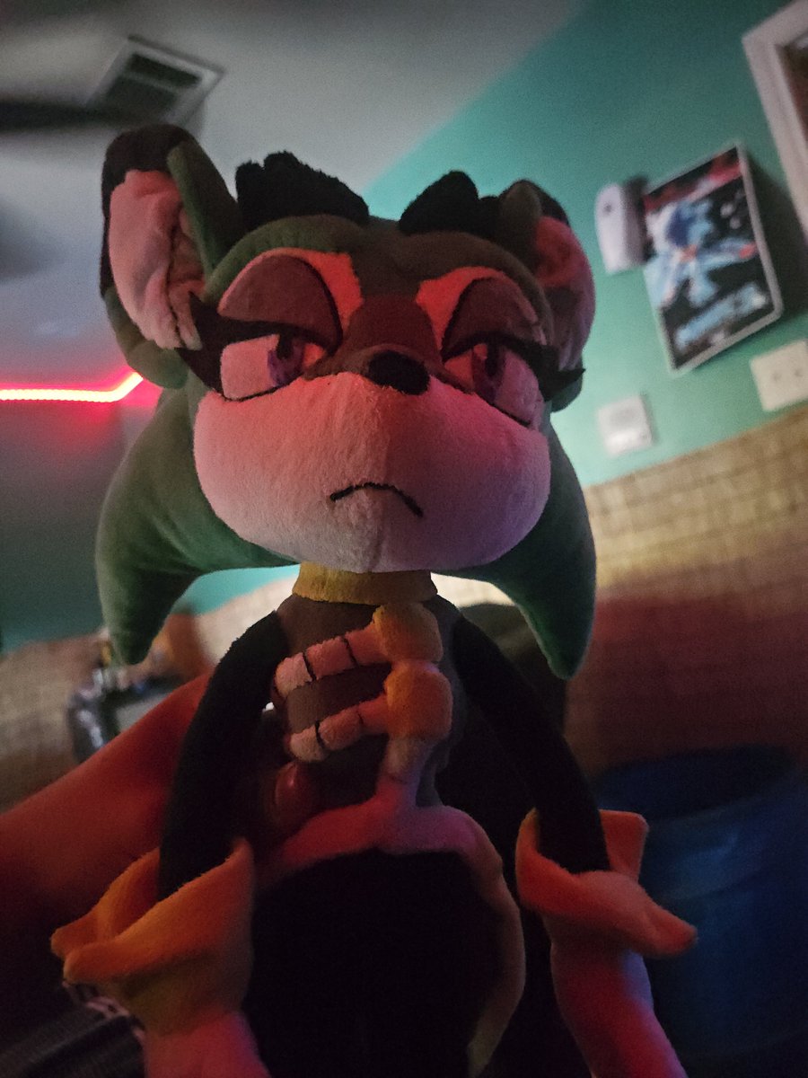 90sDank's tweet photo. @WHyena16 Did someone say Clove the pronghorn https://t.co/NaVZHDO3i4