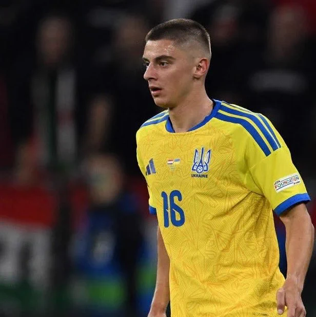 MYKOLENKO INJURY ADDS TO EVERTON CONCERNS