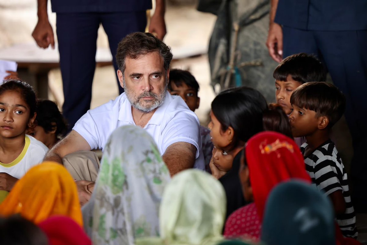 ppbajpai's tweet photo. हुकूमत के शहर में आवाज़ उठी है 
करवट ले रहा है वक़्त संभल जाओ… https://t.co/GGDKGcbEzU