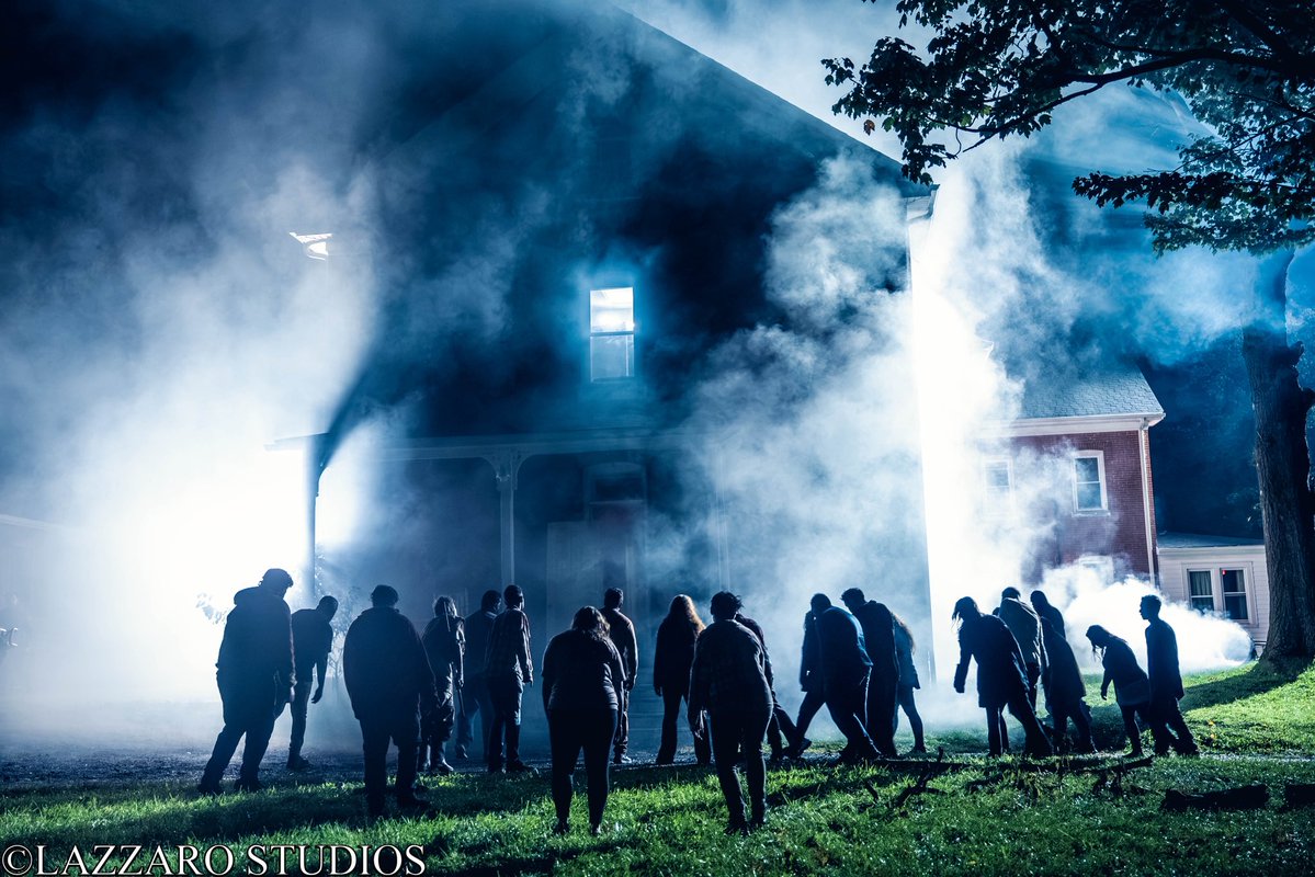 BioDeclassified's tweet photo. EXCLUSIVE: sample photographs from upcoming Resident Evil 1 prequel film ORIGINAL SIN: Prelude to Biohazard. 

📸 @LazzaroStudios https://t.co/zohwGpqDDs