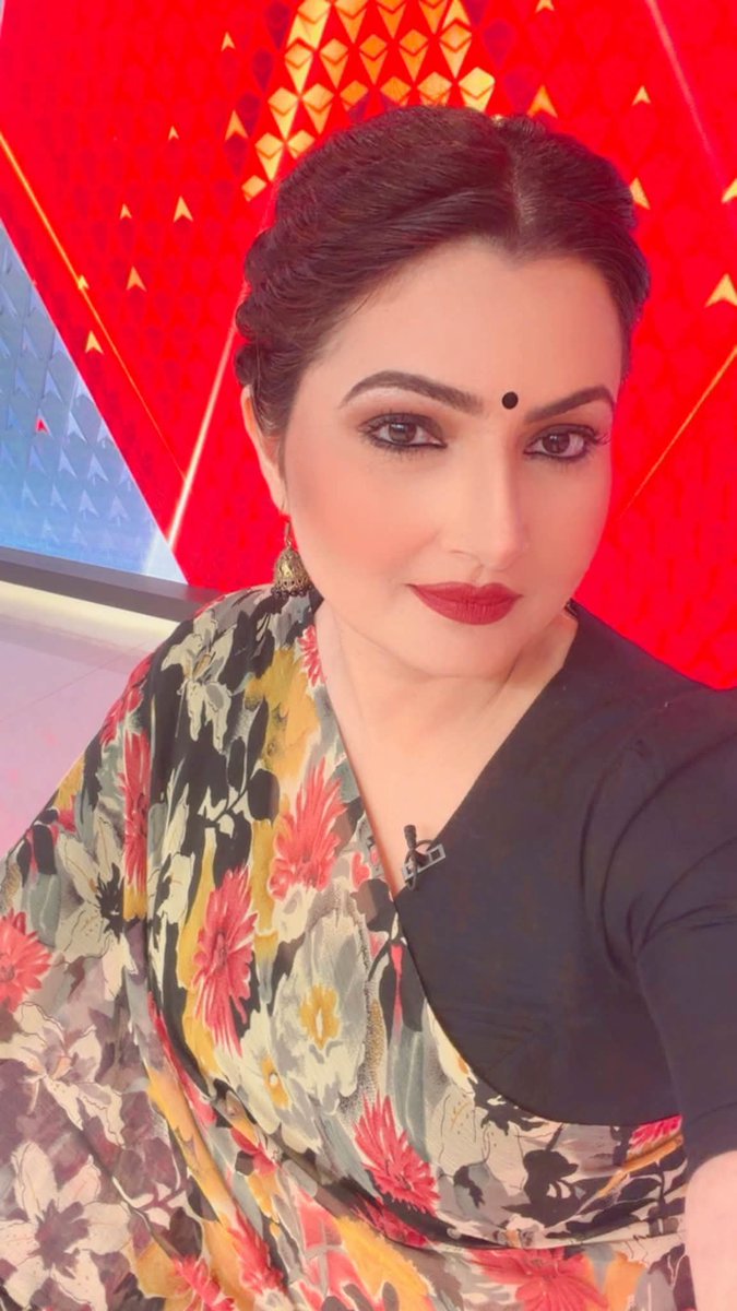 Chitraaumislife's tweet photo. 💕😍 @chitraaum
Keep Watching #Mahadangal 5 PM & #Janhit 9 PM on @ABPNews with #ChitraTripathi
#ChitraTripathiOnABP #ABPNEWS https://t.co/3QeLtxZyAO