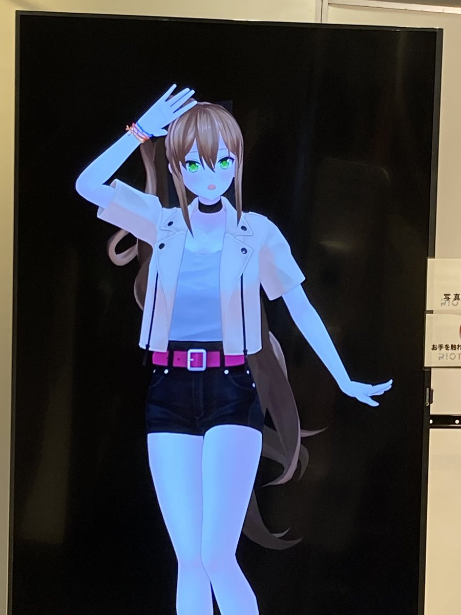 aDM070978's tweet photo. #いおりんたいむ 
最後のメン限お疲れ様でした！！
最近なんかもう毎日泣いてる気がしますね......
本当に寂しい
素敵なお手紙もありがとうございました！！
貴女の歌がずっと残り続けますように https://t.co/5HOmrG1x31