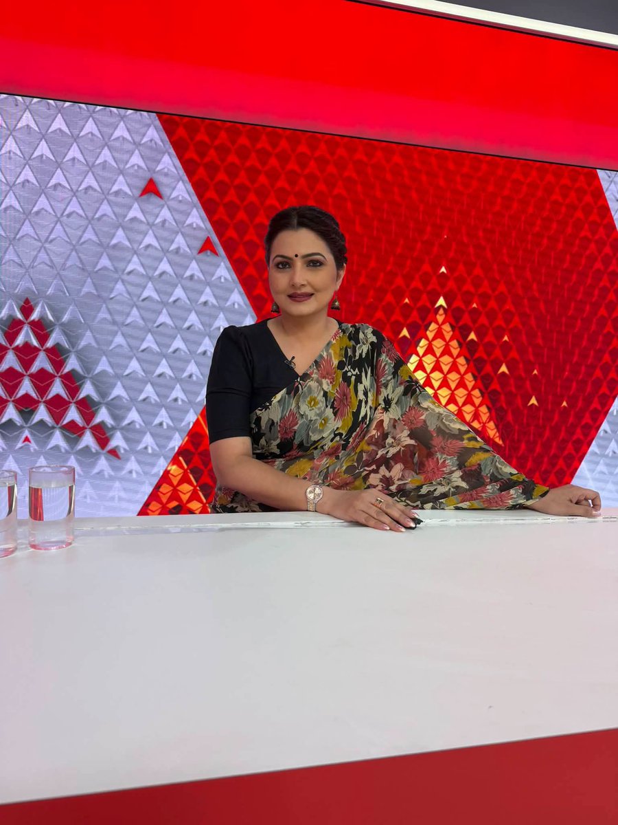 Chitraaumislife's tweet photo. 💕😍 @chitraaum
Keep Watching #Mahadangal 5 PM & #Janhit 9 PM on @ABPNews with #ChitraTripathi
#ChitraTripathiOnABP #ABPNEWS https://t.co/3QeLtxZyAO