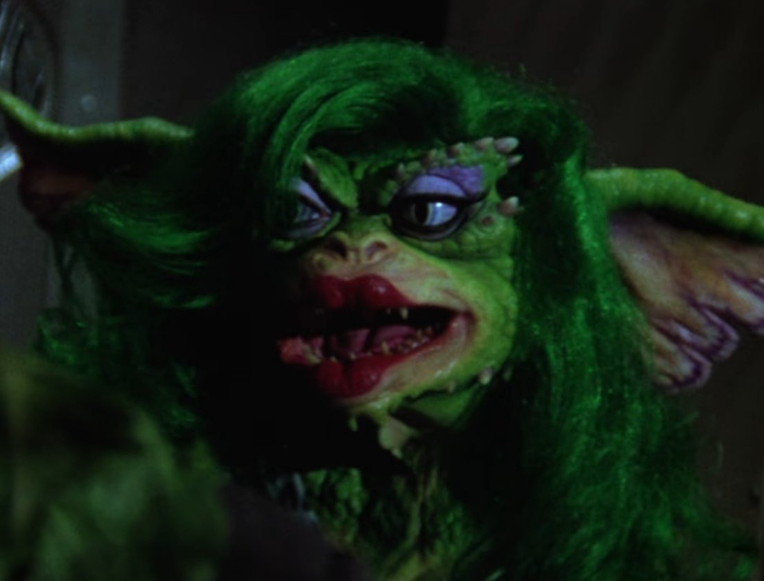 THE_Gremlins__'s tweet photo. "Kissy! Kissy! EEHEHE!" https://t.co/lM73XnYaqB