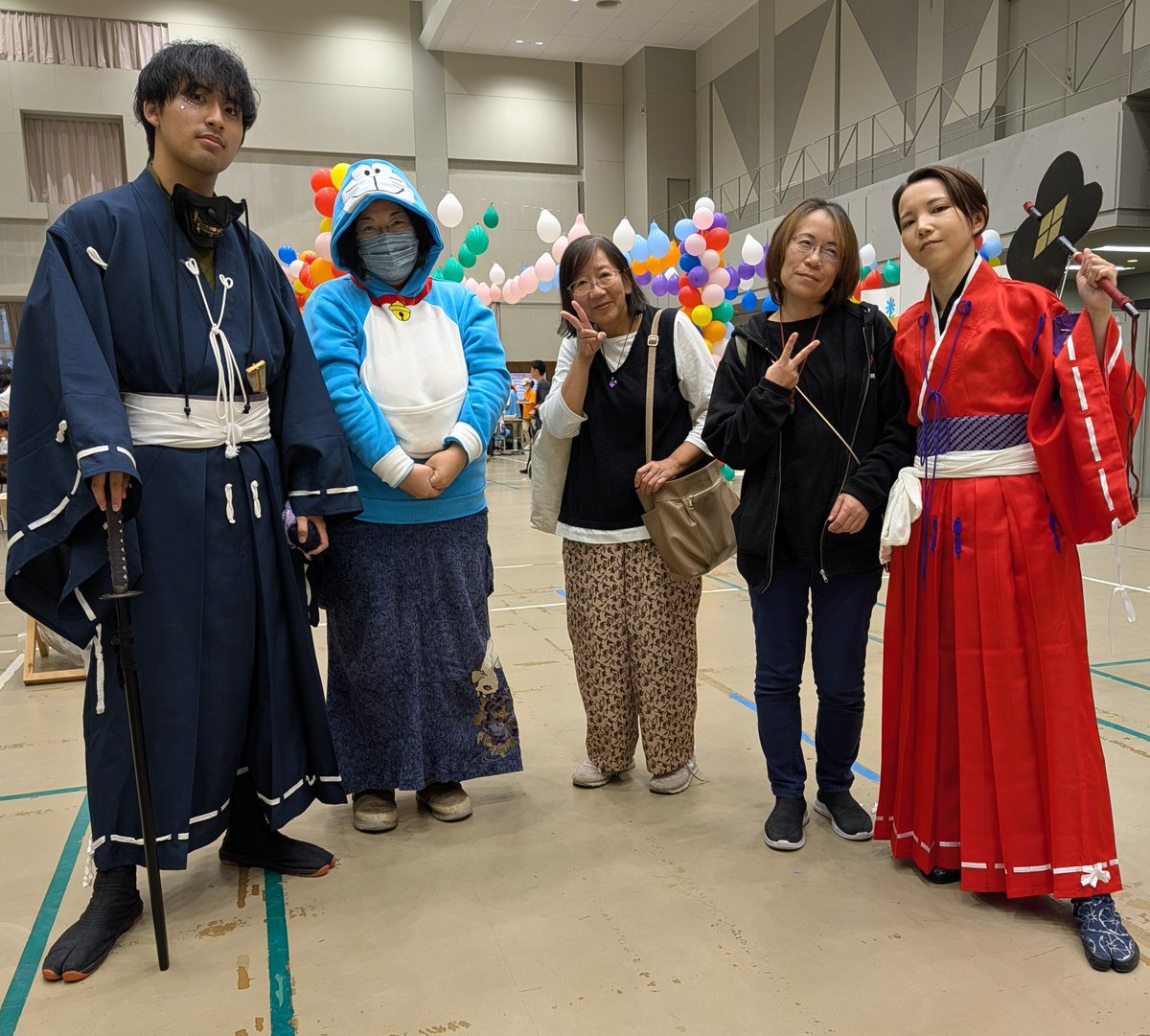 SFB3axWYIhyV8aX's tweet photo. 久しぶりに会えました😊
皆さんシュッとしてよりカッコ良く
なってまた応援したくなりました😁

#土岐高山城戦国武将隊 
#のびたフェスタ https://t.co/DuP77pPeOZ