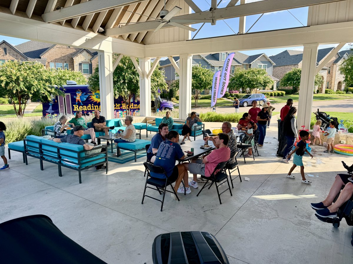 garlandtxgov's tweet photo. This National Good Neighbor Day, we’re celebrating the neighbors who help make Garland feel like home. Submit a nomination for the 2026 Garland Neighborhood Awards by Oct. 18 at 10 p.m. at https://t.co/VKQAEmuCKd 🏡 https://t.co/nOh3ZpVgev