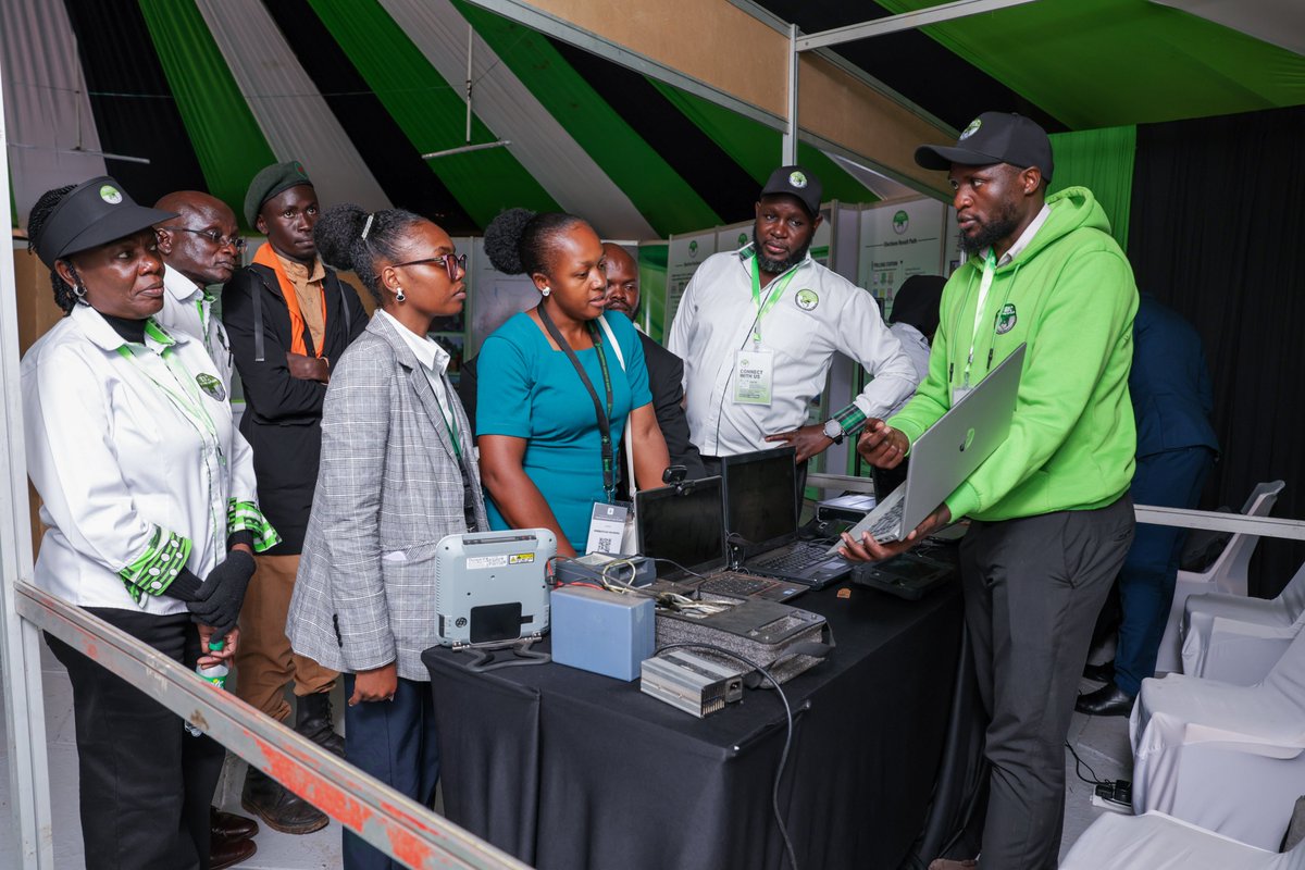 IEBCKenya's tweet photo. The Commission staff today conducted a voter education session for the Agricultural Society of Kenya (ASK) Nairobi International Trade Fair (NITF) Judges, who visited @IEBCKenya  exhibition stand to learn more about our mandate.
#2027GE #YourVoteYourVoice #17thNovemberByelection https://t.co/Dn6Toph330