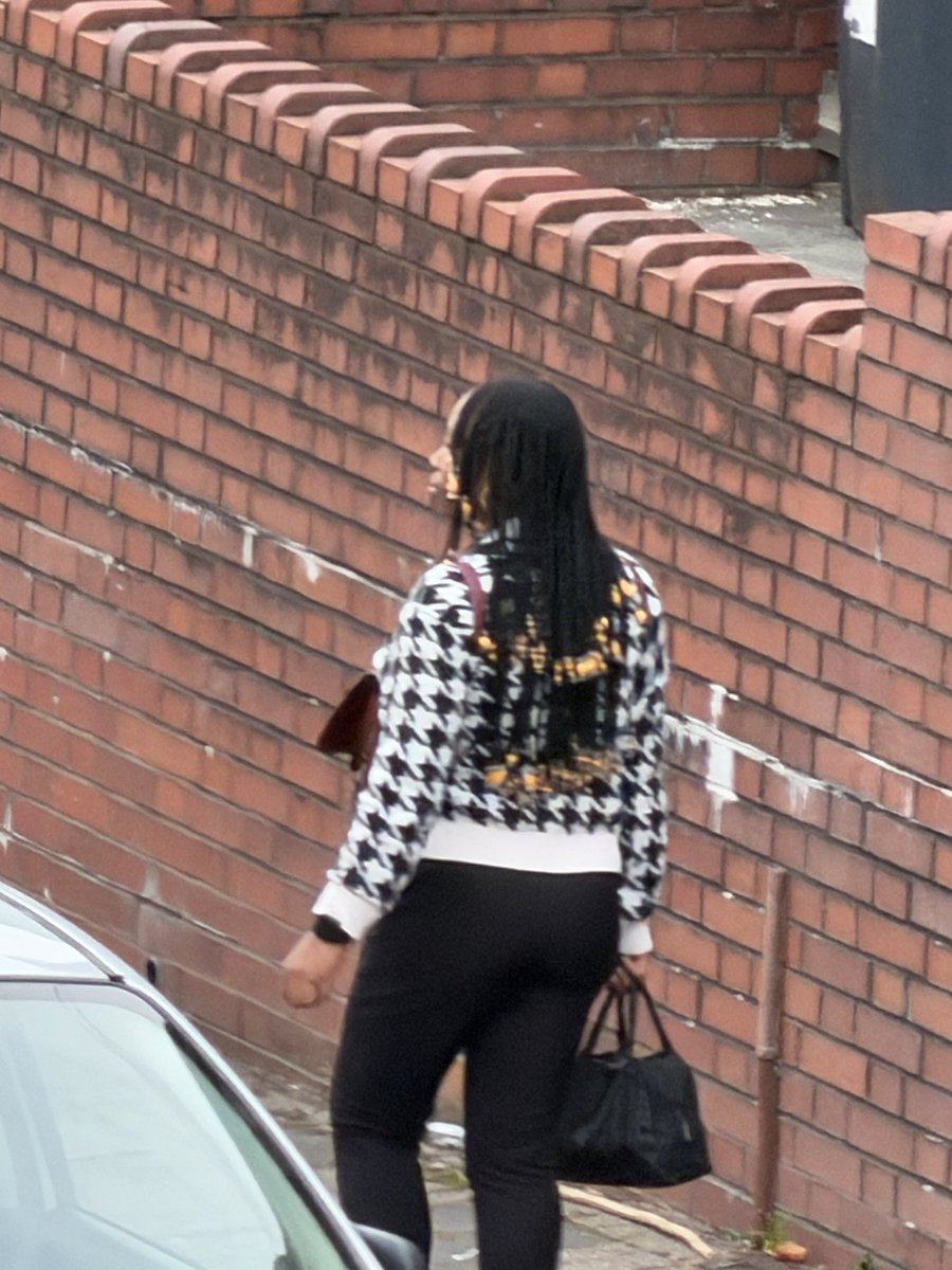 JohnSmitywagg's tweet photo. Rate the ass https://t.co/mLQrDTETpC