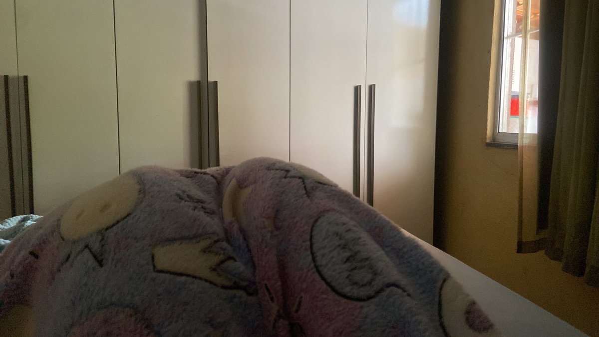 arcwangel's tweet photo. to deitada hihsjwiwjw friozinho gostoso aiauuqwi https://t.co/RTh012tioz
