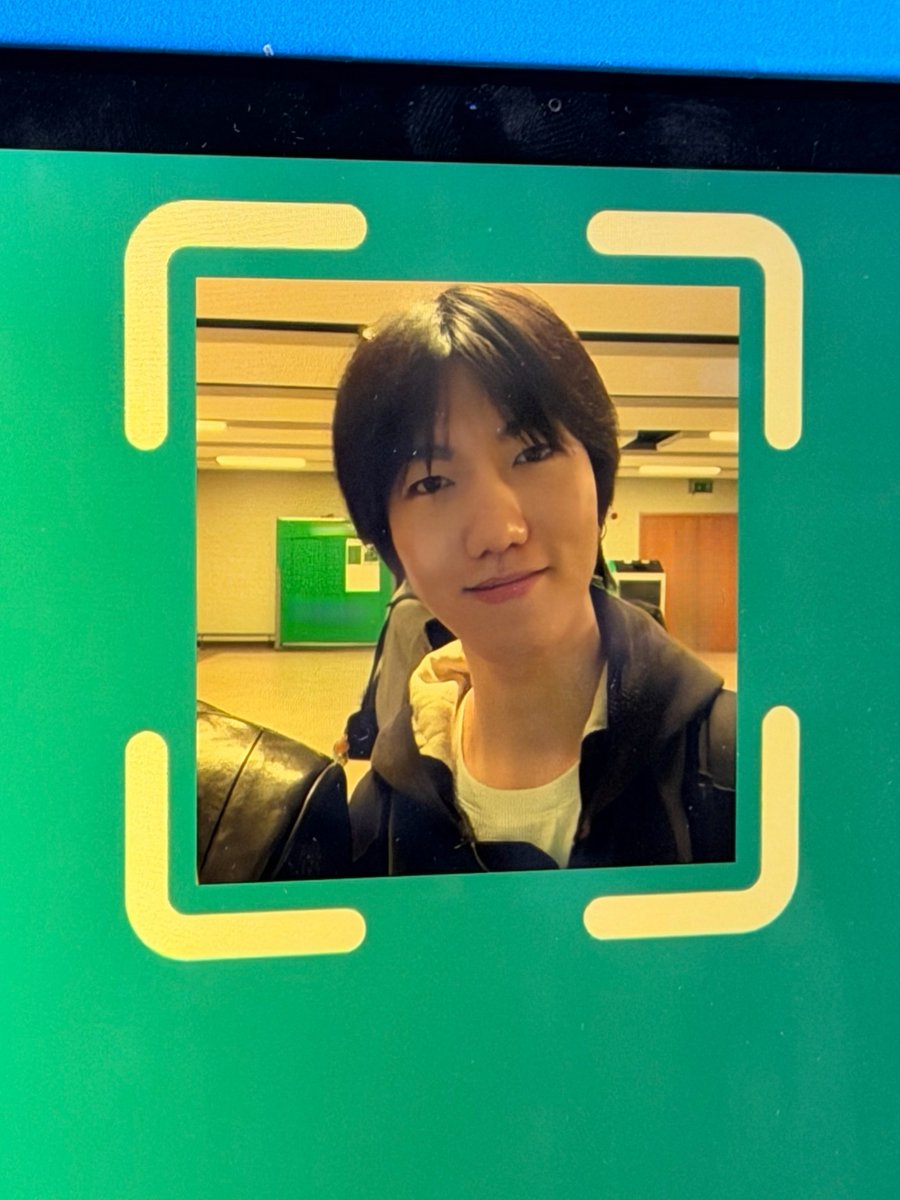 TRENDZ_OFFCL's tweet photo. [#은일] 라엘 빨리 낫길 바란다. 몇 달간 몸싸움은 참아볼게😵‍💫 생일 축하한다~~

#FROM_TRENDZ #TO_FRIENDZ #TRENDZ #트렌드지 https://t.co/iL8HeLtSvT