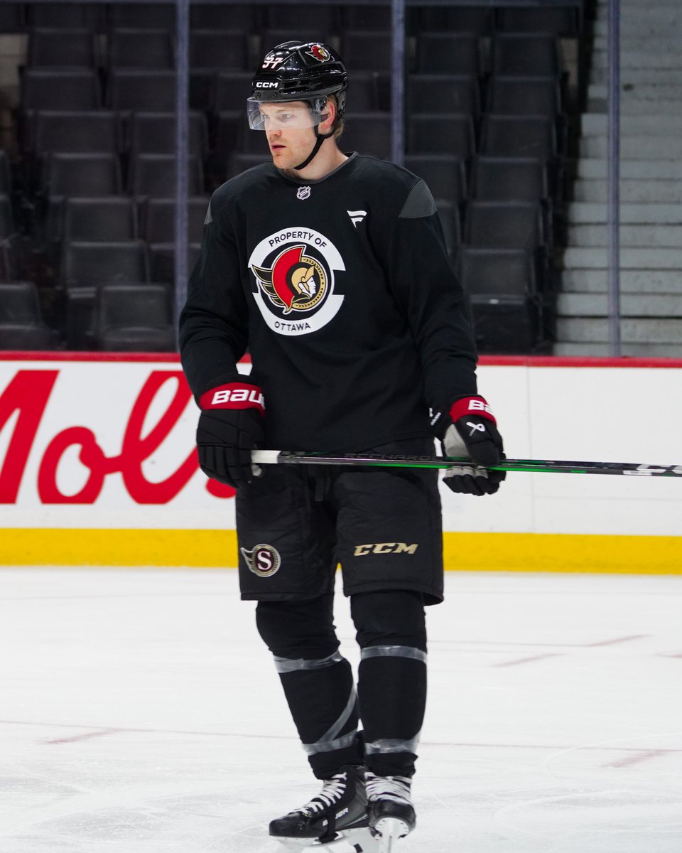 Senators's tweet photo. Foegs and Pints are back at practice ‼️ https://t.co/cFtm88U2wl
