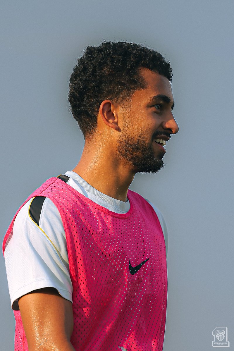 ittihad's tweet photo. 📸| نواصل تحضيراتنا عصر الاثنيـن.. 👏💛 https://t.co/OXpefuL2lk