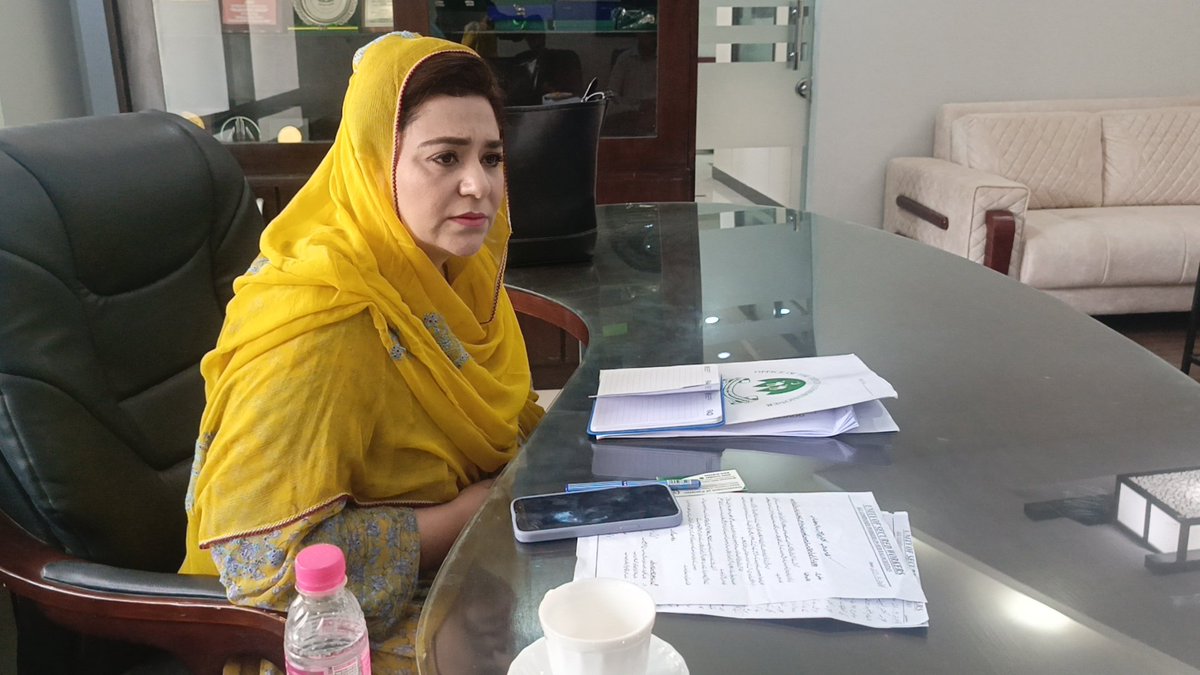 DGPRLasbela's tweet photo. *The services of Emergency Rescue Center 1122 are commendable in emergency situations and especially in the context of the current security situation
Commissioner Lasbela Division Saira Atta https://t.co/tLGl5Dod5X