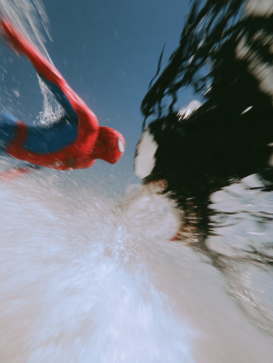 craftian_keskin's tweet photo. Spider-Man, just chilling. https://t.co/kyiZxIkNAv