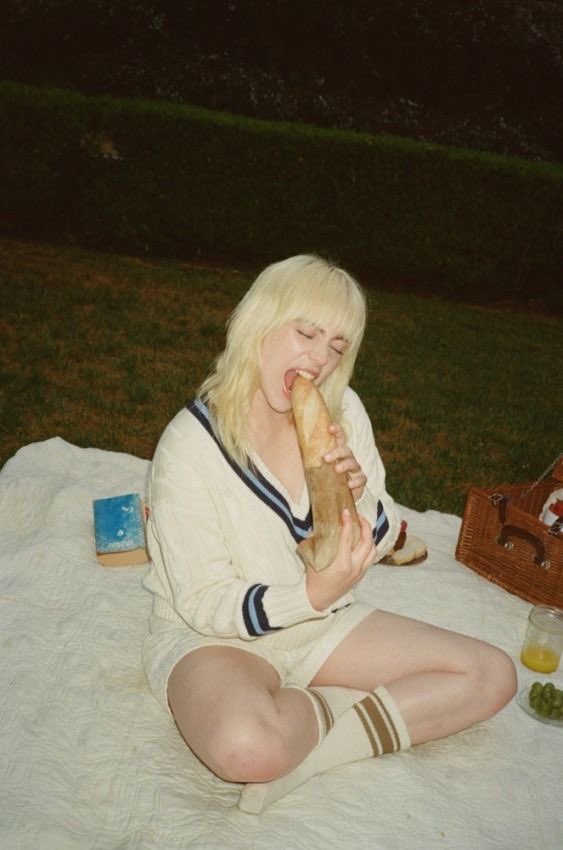 selestesl's tweet photo. Billie’s most underrated era: https://t.co/8sVsJ9DtsI
