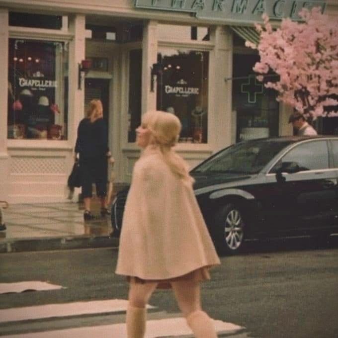 selestesl's tweet photo. Billie’s most underrated era: https://t.co/8sVsJ9DtsI