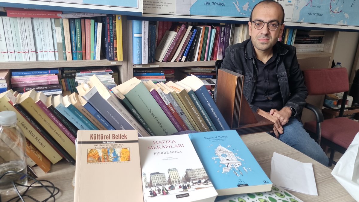 mevlutuyanik's tweet photo. Ölümcül Tehlikeli Sıtma: Yaralı Bilinç mi;  Yarılmış Bilinç mi?
“Bilinç yarılması” terimini gençlik yıllarımızda geleneksel toplumlarda kültürel şizofreni olgusunu inceleyen Daryush Shayegan’ın “Yaralı Bilinç” adlı eserinden hareketle kullanıyorum
https://t.co/OBu2fTzarl https://t.co/c3GSmCITkH