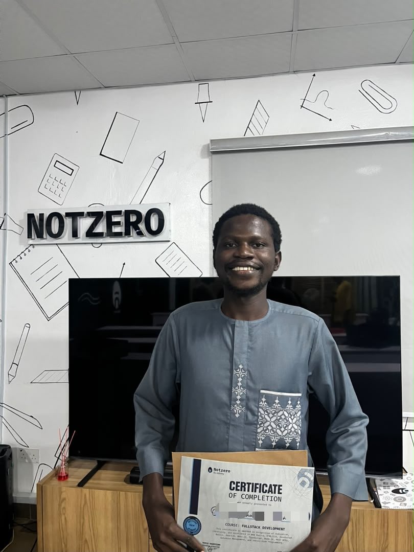 Adefimihan24's tweet photo. On Friday, I graduated from @notzerohub as a Full-stack developer 

My journey has taken me through HTML, CSS, JavaScript, React, Next.js, TypeScript, APIs, backend development, and databases.

It hasn’t been easy. I’ve built, broken, debugged, and created new bugs while fixing https://t.co/CpCEjHEFcS