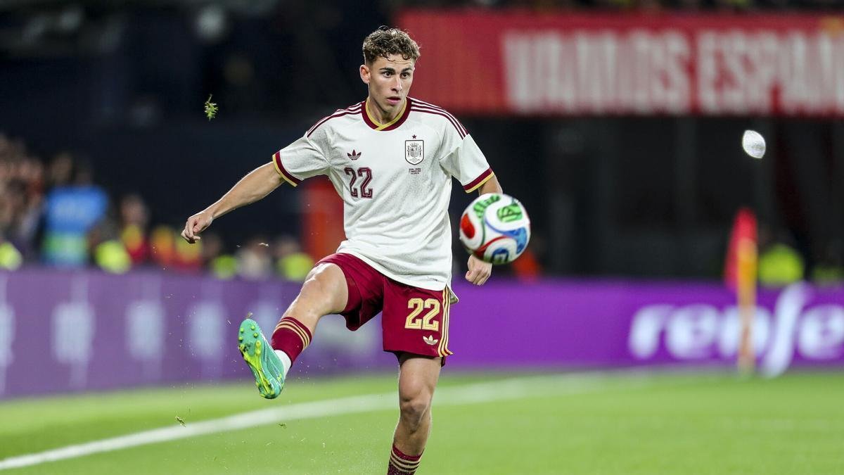 BarcaUniversal's tweet photo. 🚨 NEW: Fermín will start vs Croatia tomorrow.

It would be his first start in an official game with the national team.

— @sport https://t.co/CvRulWIhOQ