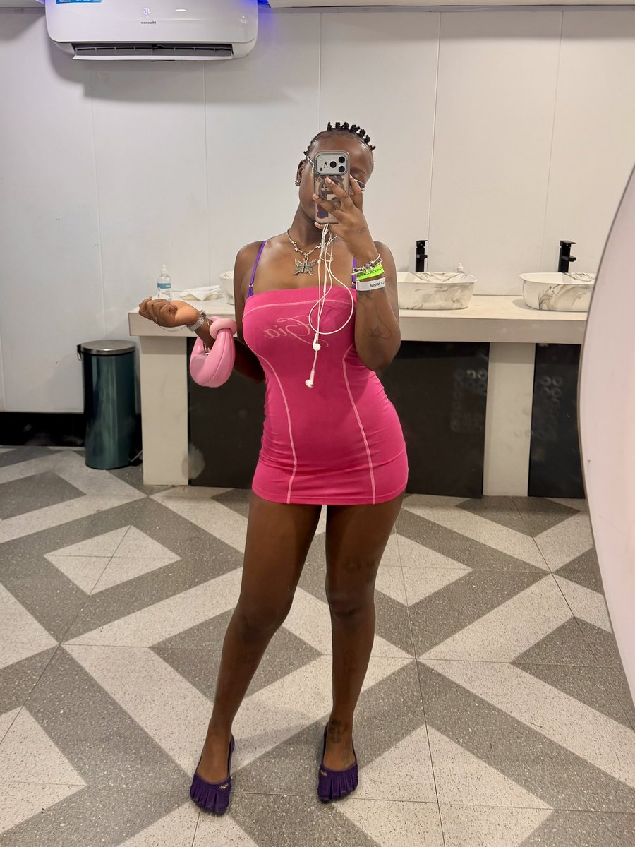 bbaahhttt's tweet photo. everything pinkaaa https://t.co/6ZiXBOAuiU