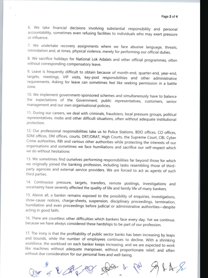 bankaffairs's tweet photo. 17 OFFICERS OF AIBOC
FROM INDIAN BANK
RESIGN FROM UNION 

Citing deep disappointment over the deferment of the proposed strike.

@aiboc_in #5daybanking https://t.co/2vSdbrrd3S