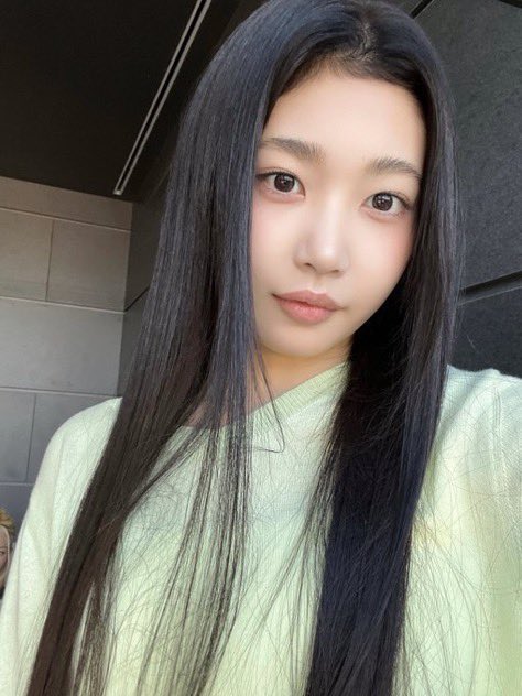SakiFrance's tweet photo. ➵ WEVERSE ⋆ 28.09.26

SAKI a partagé des photos sur l’application 

#SAKI #사키 #TUIDE #투이드 https://t.co/JvGSWobKCd