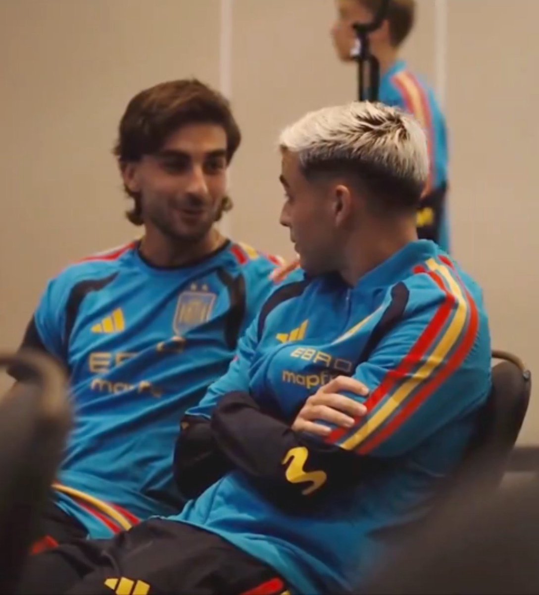 tomisinfcb's tweet photo. 🚨 Pedri on what Ferran Torres told him in Spain training:

“Ferran came to me in training and said, ‘Pedri, come to PSG! Come and join me here!’ 

I just laughed and told him, ‘Brother, I can’t leave Barcelona. I’m very happy there, and if I have my way, I want to stay at Barça for the rest of my career.’

Then I looked at him and said, ‘But you know what? I can’t wait to face you in the Champions League. And when we meet, I’ll make sure we beat you guys.’ 

Ferran knows I’m serious. We are friends, of course, but once that Champions League game starts, there are no friends for 90 minutes.

I’ve also made some really good friends in football, like Anthony Gordon and Karim Adeyemi. I enjoy those relationships, but when we face each other, everyone wants to win.

So I told Ferran, ‘You can stay at PSG, I’ll stay at Barça, and let’s see who celebrates when we meet.’ 

That’s football. Friends off the pitch, enemies for 90 minutes.”