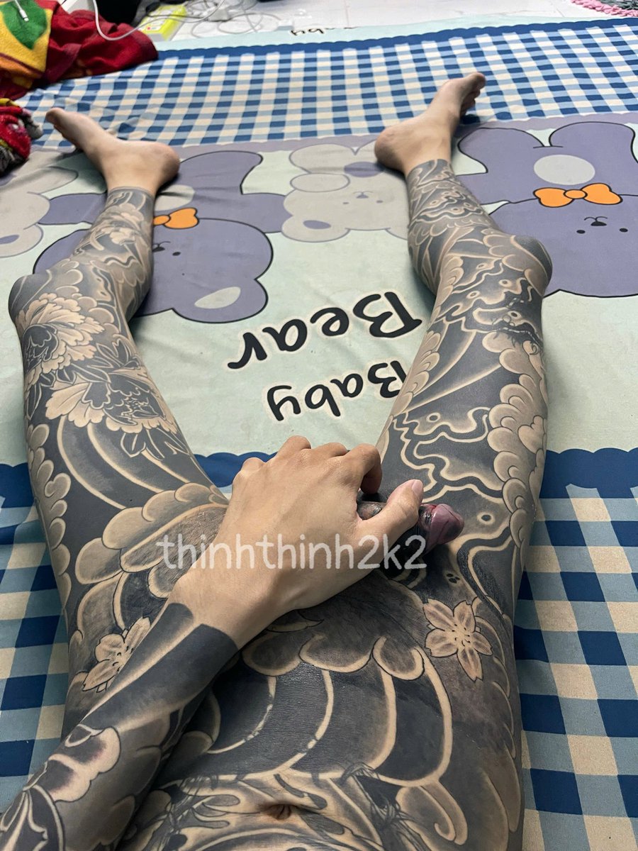 thinhthinh2k2's tweet photo. đủ 1000 chia sẻ úp con cặc xăm cho xem😝😝
kím  bot dâm sở hữu con cu dâm này 😂
ai mua pp ib zalo 078 2940329 https://t.co/tTvjIJItdV