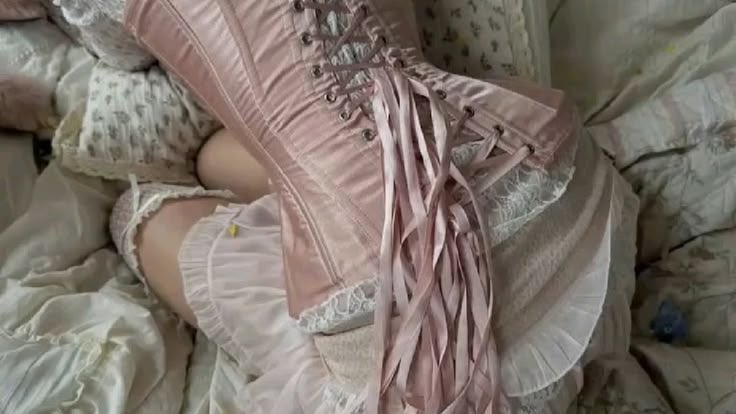 jbunnys_closet's tweet photo. bunnys all tied up!  ˚୨୧₊ https://t.co/zCSSy1FoZv
