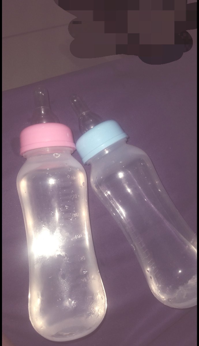 satangirll_'s tweet photo. meu amg sabe q tenho agere e comprou mamadeira pra gebte to mal (dois maluques) https://t.co/SYbV4Dg0j9