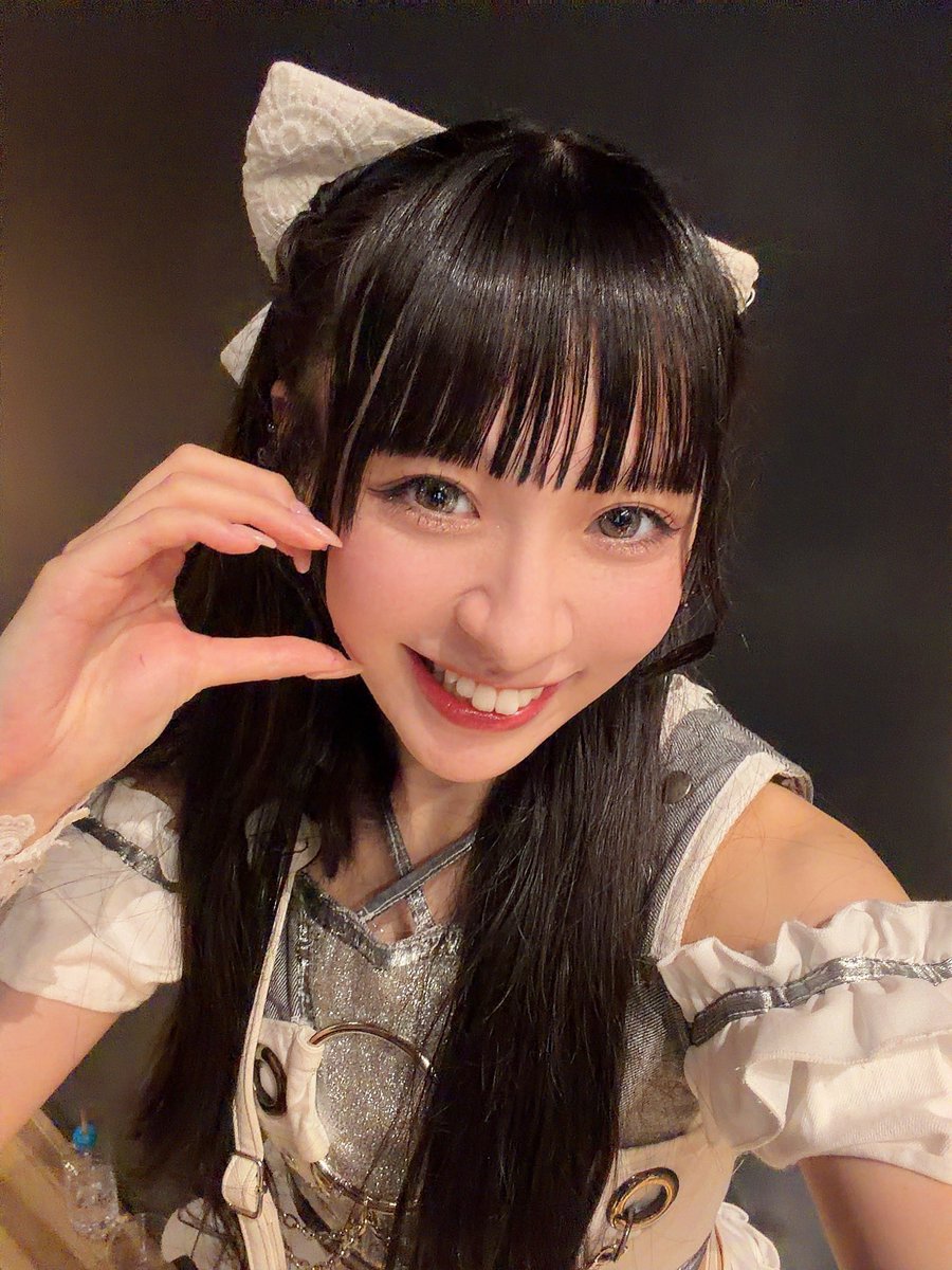 JoeRizer's tweet photo. 9/28 松葉-MATSUBA- Prelude Live
『Needle Point #3 』

火花㌠主催お疲れ様でした🔥
大先輩を呼んでのライブとても緊張したことでしょう…！でもあなた方もいいライブでした🤟
ももちゃん最近はその芸風に磨きがかかって毎度とても楽しませてもらってるよ😂でもすこの理由はそれだけではないです😁 https://t.co/zAAAor705x