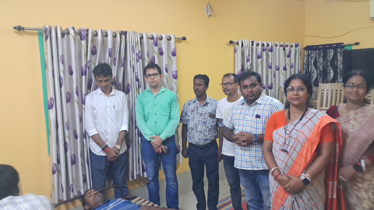 shampamathur's tweet photo. আজ খন্ডঘোষ ব্লকে ভারতবর্ষের যশস্বী প্রধানমন্ত্রী সম্মানীয় নরেন্দ্র মোদীজির জন্মদিনে সেবা মেরা যোগদান রক্তদান শিবির অনুষ্ঠিত হল।
🙏🩸🙏 https://t.co/fiKjPlczZB