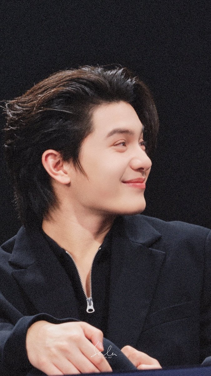 Saaaala_z's tweet photo. 𝕄𝕪 𝕗𝕒𝕧𝕠𝕣𝕚𝕥𝕖 𝕤𝕞𝕚𝕝𝕖, 𝕒𝕝𝕨𝕒𝕪𝕤😊✨🤏🏻
𝑛𝑎𝑟𝑎𝑘 𝑚𝑎𝑘 𝑚𝑎𝑘😘

#LYKNDuskAndDawnxHoChiMinhCity
#Williamjkp https://t.co/8NeWpiypF0