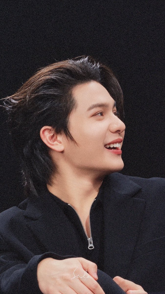 Saaaala_z's tweet photo. 𝕄𝕪 𝕗𝕒𝕧𝕠𝕣𝕚𝕥𝕖 𝕤𝕞𝕚𝕝𝕖, 𝕒𝕝𝕨𝕒𝕪𝕤😊✨🤏🏻
𝑛𝑎𝑟𝑎𝑘 𝑚𝑎𝑘 𝑚𝑎𝑘😘

#LYKNDuskAndDawnxHoChiMinhCity
#Williamjkp https://t.co/8NeWpiypF0