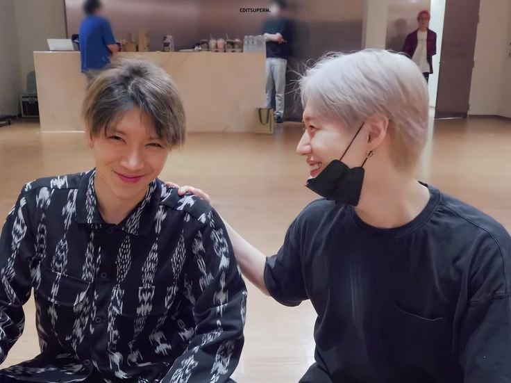 liyonqii's tweet photo. im really a big fan of ten and taemin being so :D around each other https://t.co/rsDAJJq0fC